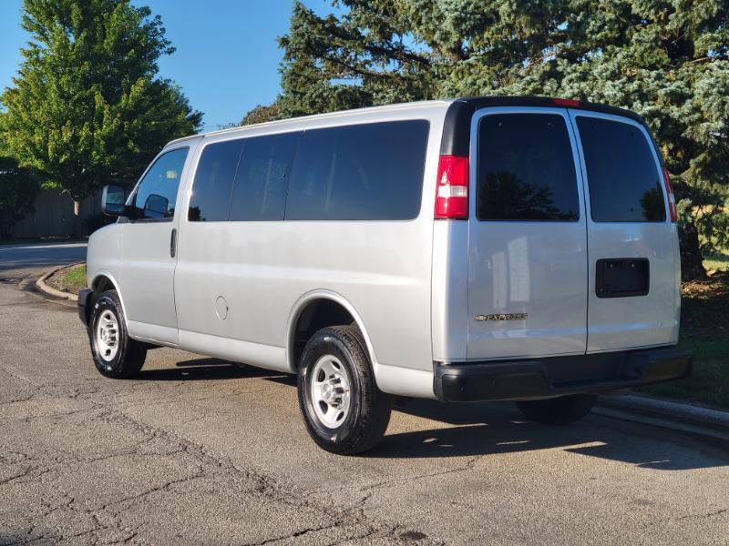 chevrolet express passenger 2019 1GAWGEFG5K1332318 image